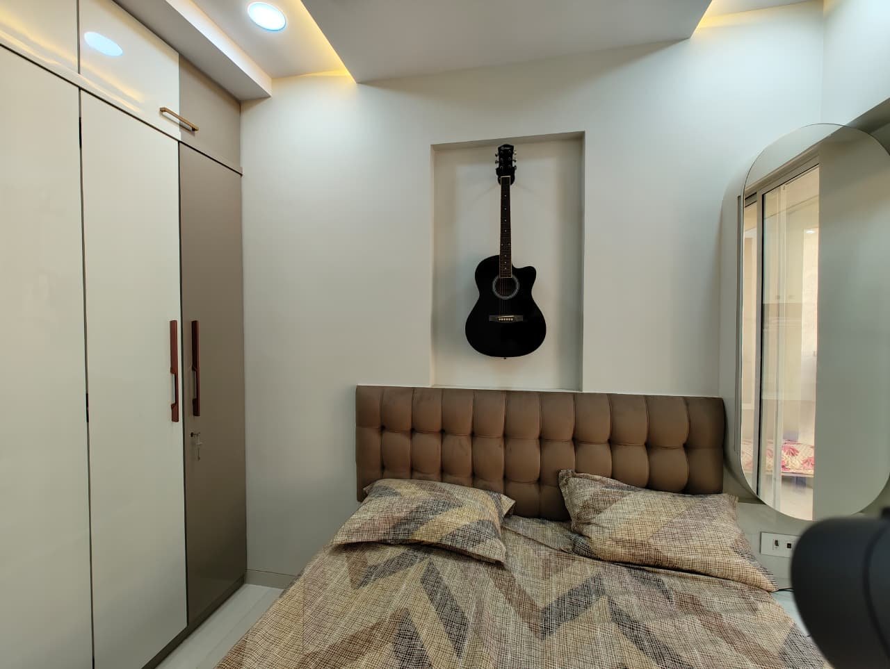 WhatsApp Image 2025-11-17 at 9.32.18 AM